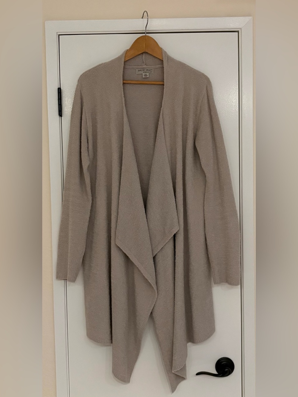 Cozy Barefoot Dreams Bamboo Chic Lite Open-Front Drape Cardigan in Cream